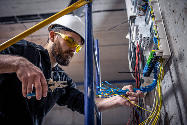 Best Licensed Electrician  in Oakbrook, KY